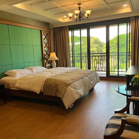 Quinstel Hostel 방콕 외부 사진