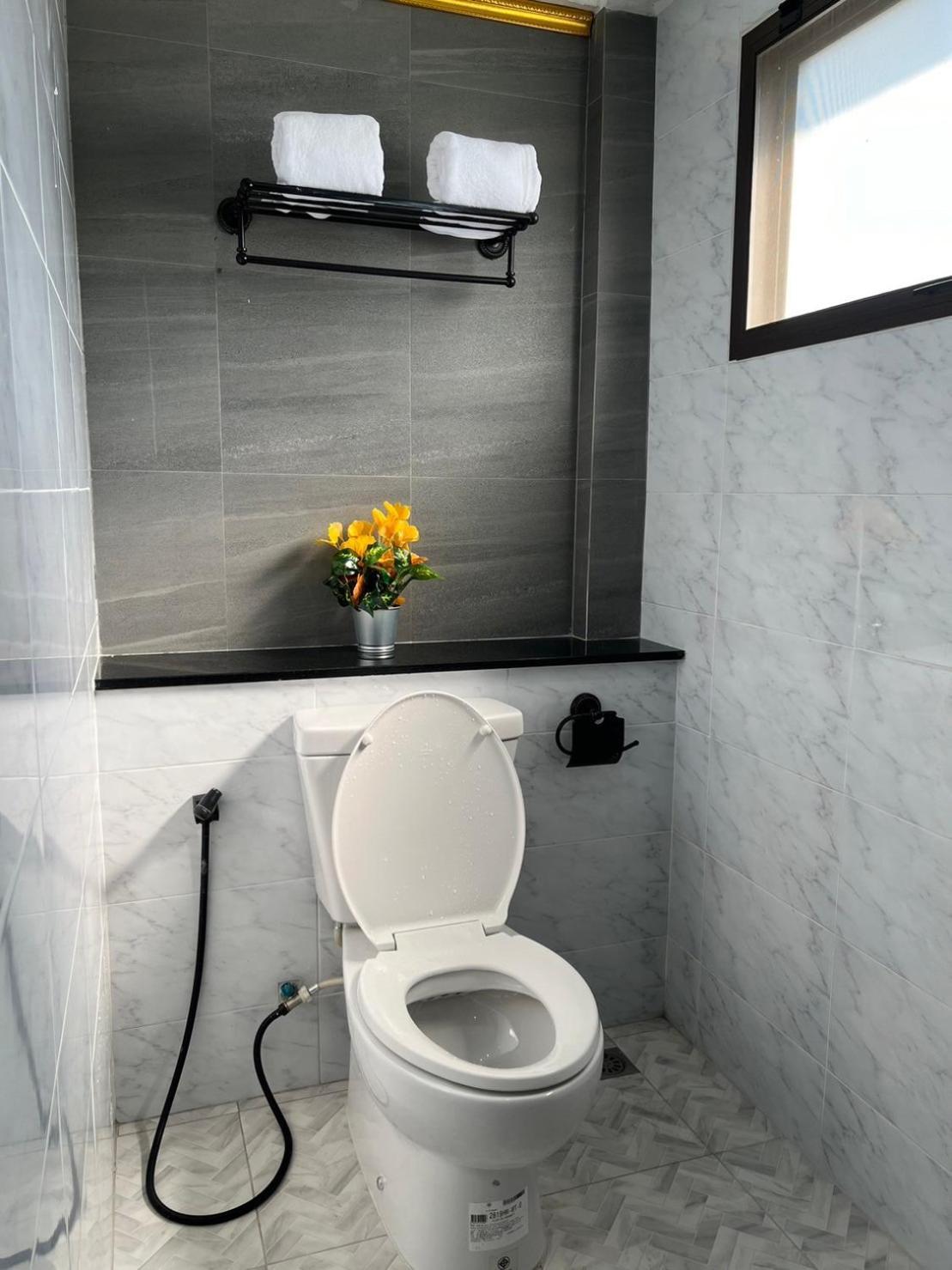 Quinstel Hostel 방콕 외부 사진