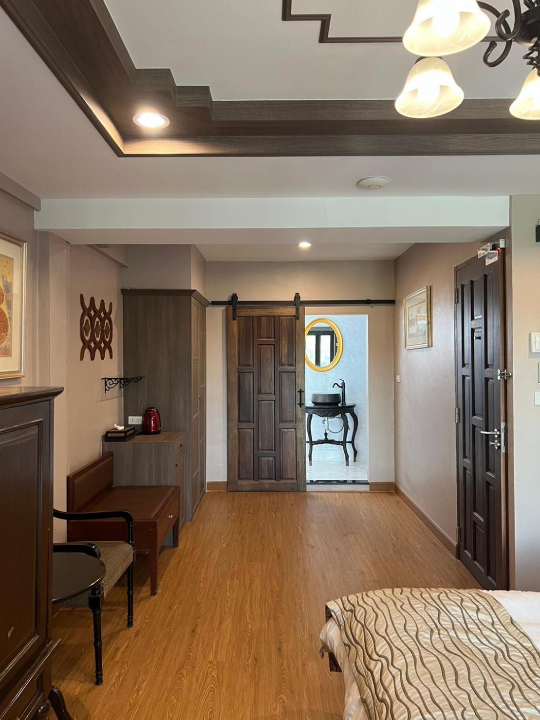 Quinstel Hostel 방콕 외부 사진